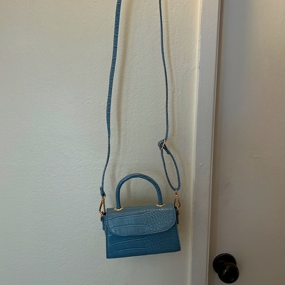 Alligator Print Purse - Picture 2 of 3